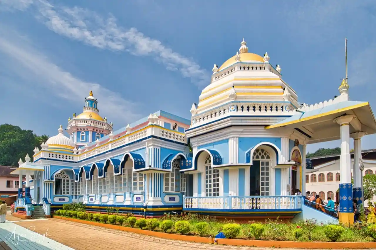 Śrī Mangeśa Temple