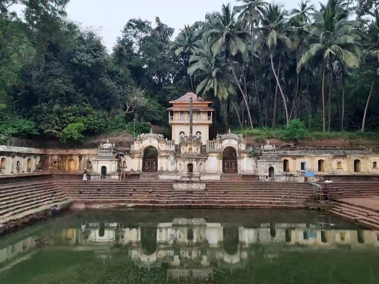 Lakṣmīnārāyaṇa temple